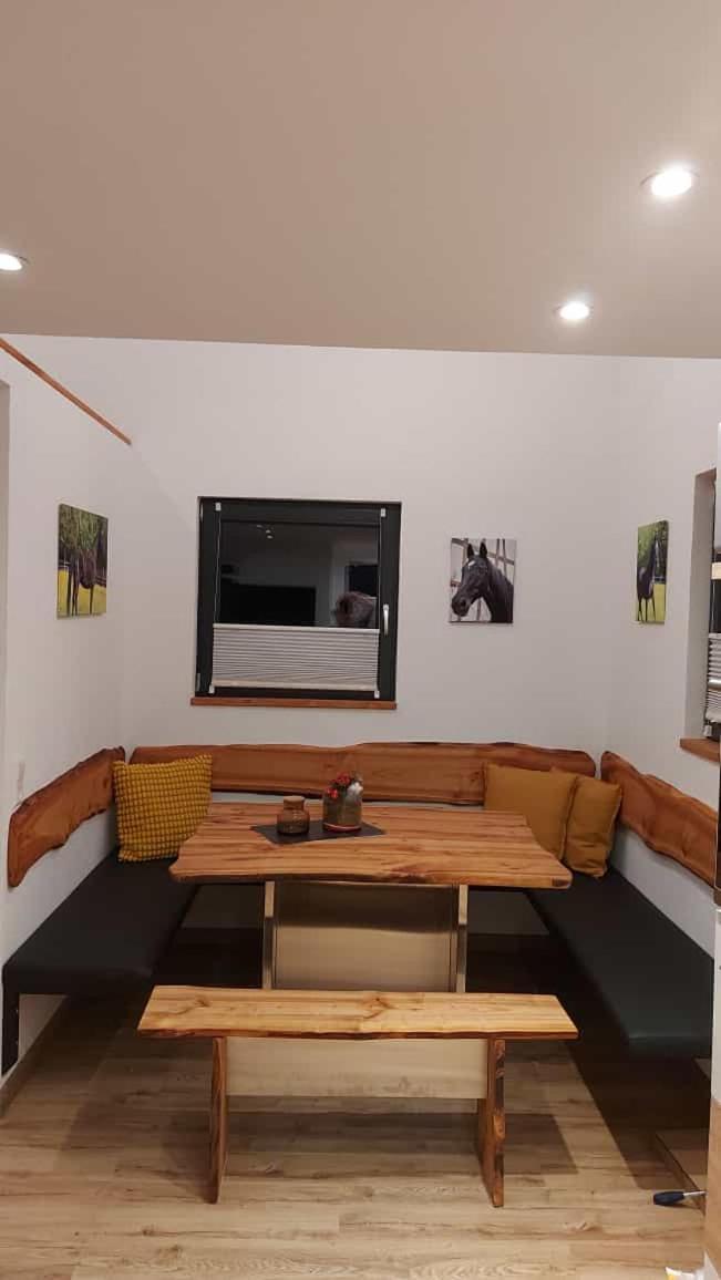 Ferienhaus: Mitten Auf Dem Reiterhof Oehringen Ngoại thất bức ảnh